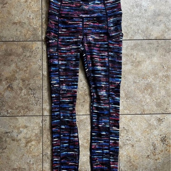 Lululemon Fast & Free 7/8 Tight II *Nulux 25" Hinshu Alpine White Multi. Size 4. - Picture 1 of 4